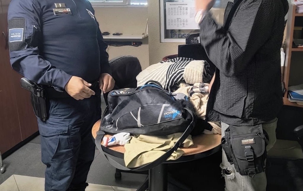 1c40fe22-c7b3-404a-bcad-57d2861c193b