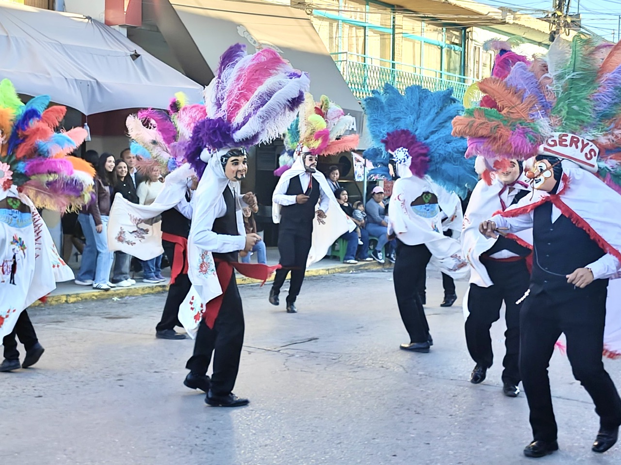 a95dafd7-a572-4e35-9888-f68354f0b1f3