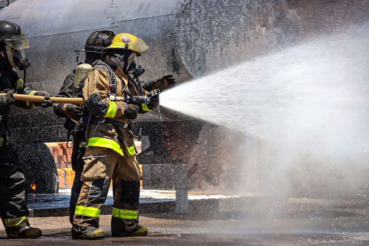 306c9836-8791-4d2d-b71d-f90e1ca5000c